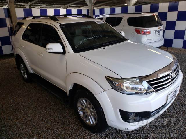 TOYOTA HILUX 2014 SW4 SR 2.7 FLEX AUTOMÁTICO