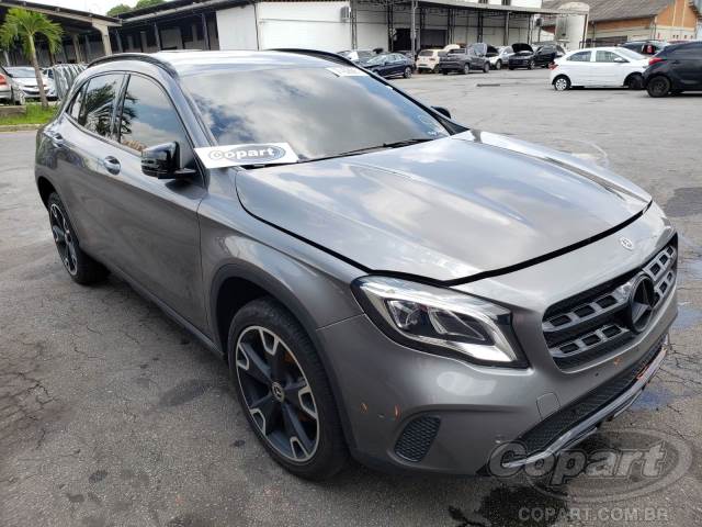 MERCEDES BENZ  GLA 200 2019 1.6 TURBO GASOLINA